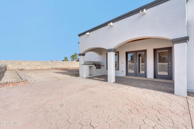 2640 SNOWY ROCK Place, El Paso, TX 79938