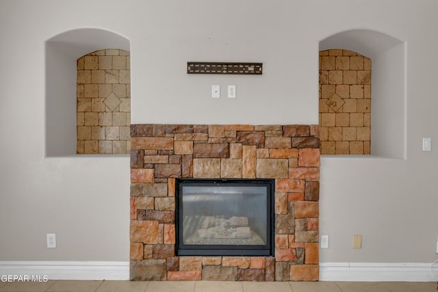 2640 SNOWY ROCK Place, El Paso, TX 79938
