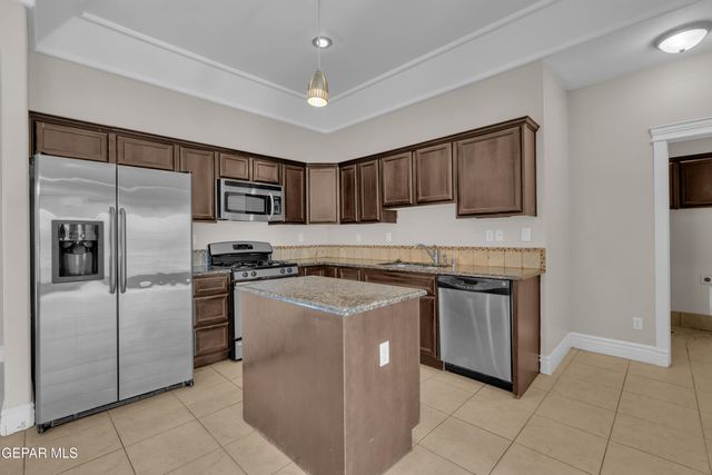 2640 SNOWY ROCK Place, El Paso, TX 79938