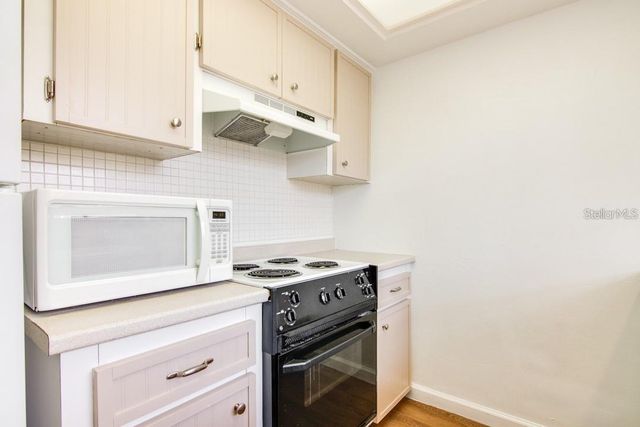 1303 S HERCULES AVENUE 19, Clearwater, FL 33764