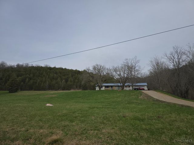 1922 St Rt 136, Manchester, OH 45144