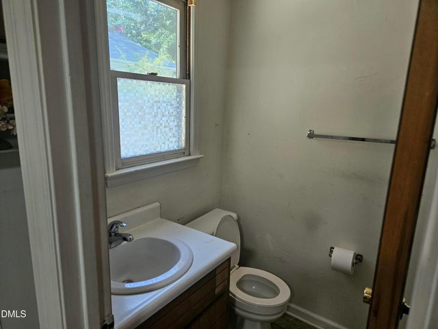 2807 Shaftsbury Street, Durham, NC 27704