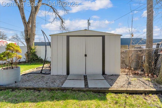 410 Stratford Road, Ferndale, MI 48220