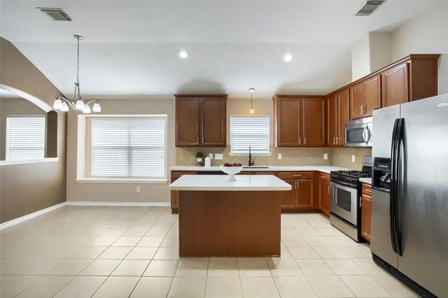 7819 Summerdale Drive, Rosenberg, TX 77469