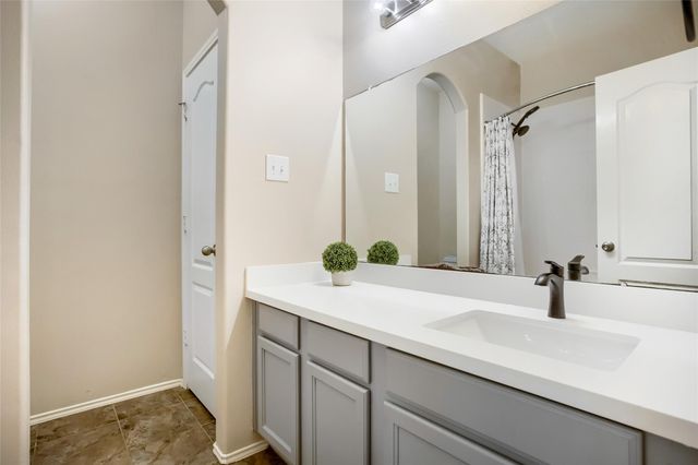 7819 Summerdale Drive, Rosenberg, TX 77469