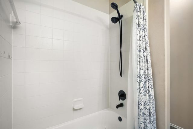 7819 Summerdale Drive, Rosenberg, TX 77469