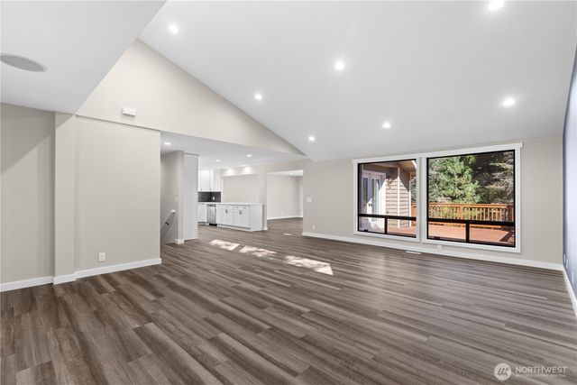 3909 Northshore Boulevard NE, Tacoma, WA 98422