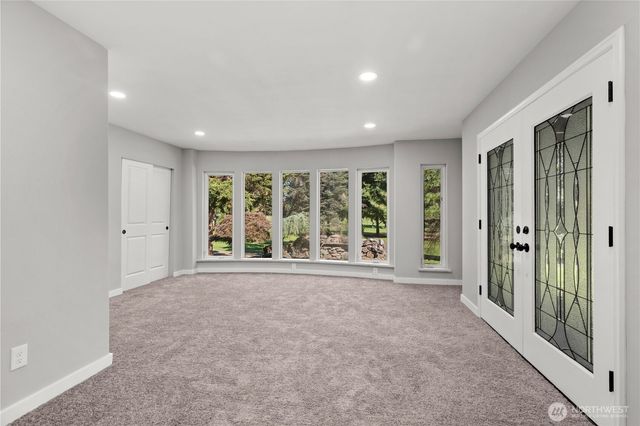 3909 Northshore Boulevard NE, Tacoma, WA 98422