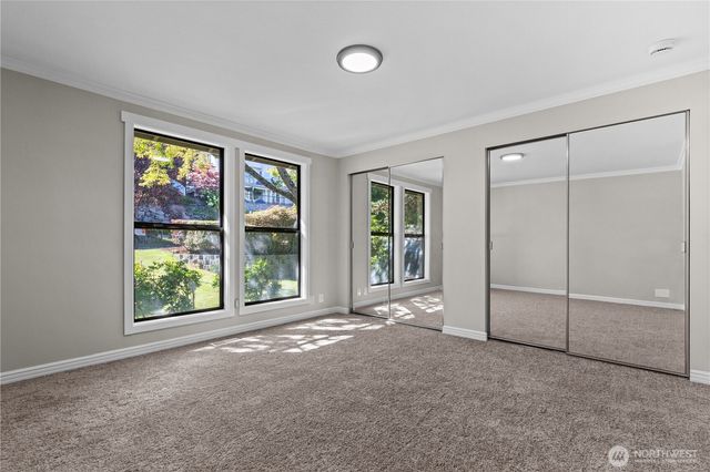 3909 Northshore Boulevard NE, Tacoma, WA 98422