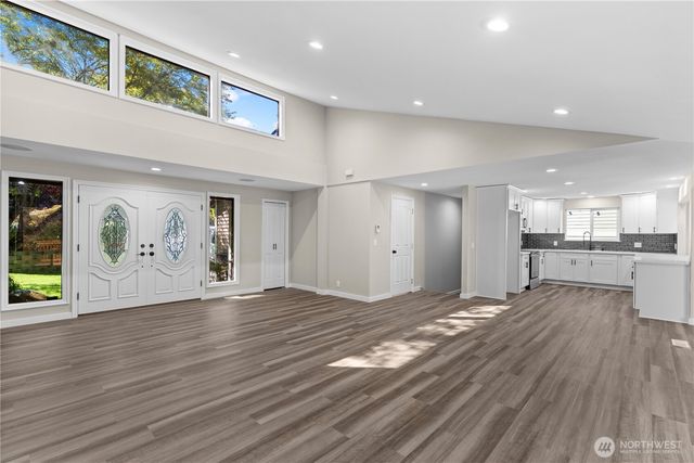 3909 Northshore Boulevard NE, Tacoma, WA 98422