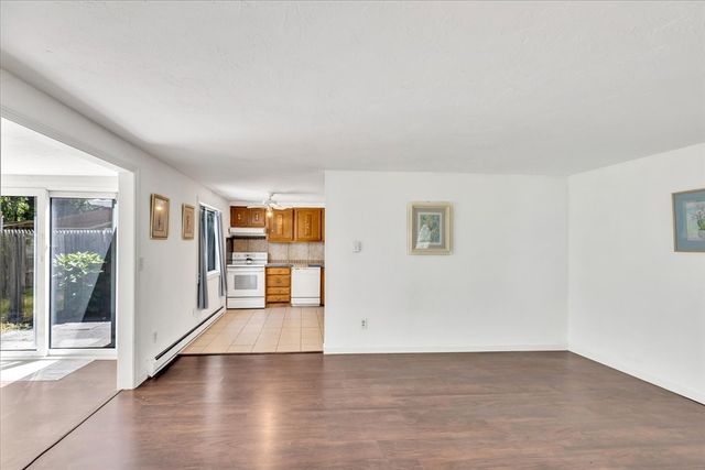 10 Margaret Joseph Rd 10, Yarmouth, MA 02675