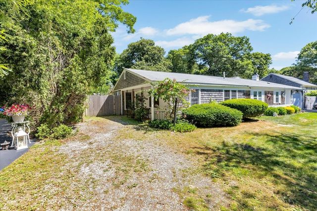 10 Margaret Joseph Rd 10, Yarmouth, MA 02675