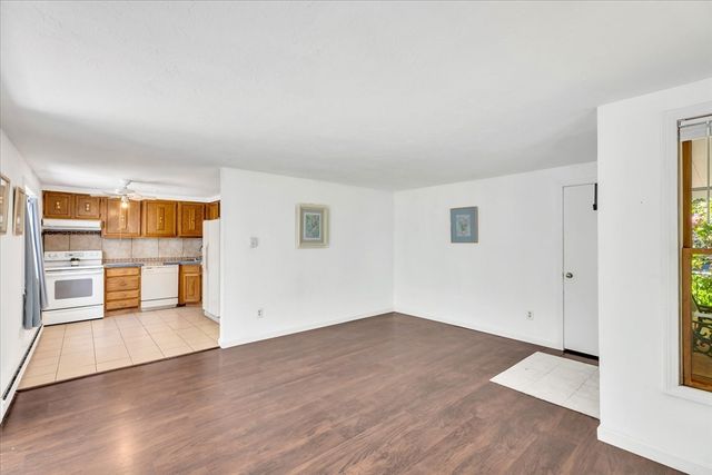 10 Margaret Joseph Rd 10, Yarmouth, MA 02675
