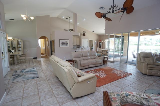 13029 SW KINGSWAY CIRCLE, Lake Suzy, FL 34269