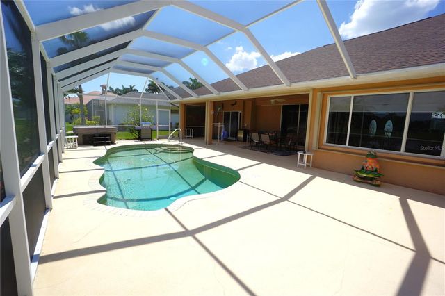 13029 SW KINGSWAY CIRCLE, Lake Suzy, FL 34269