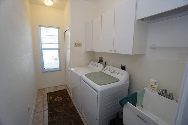 13029 SW KINGSWAY CIRCLE, Lake Suzy, FL 34269