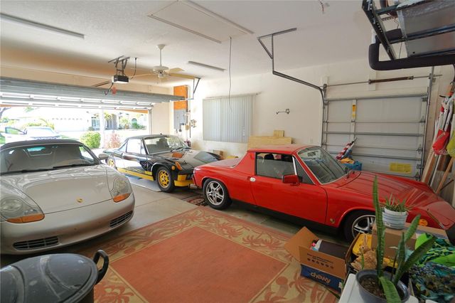 13029 SW KINGSWAY CIRCLE, Lake Suzy, FL 34269