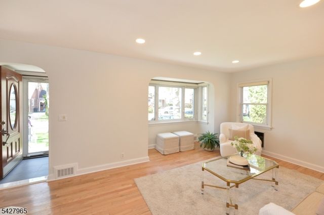 1641 Ardsley Ct, Teaneck Twp., NJ 07666