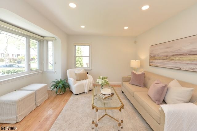 1641 Ardsley Ct, Teaneck Twp., NJ 07666