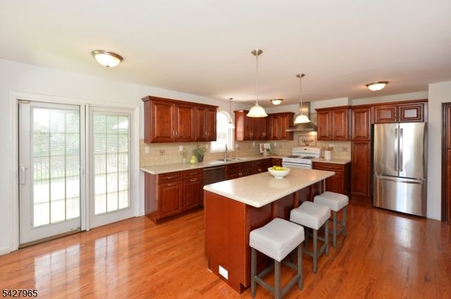 1641 Ardsley Ct, Teaneck Twp., NJ 07666