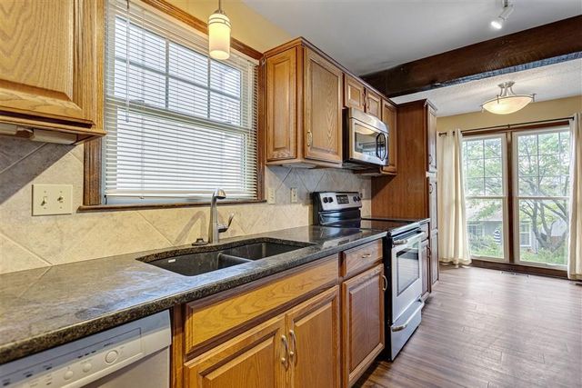 7219 MASTIN Street, Merriam, KS 66203