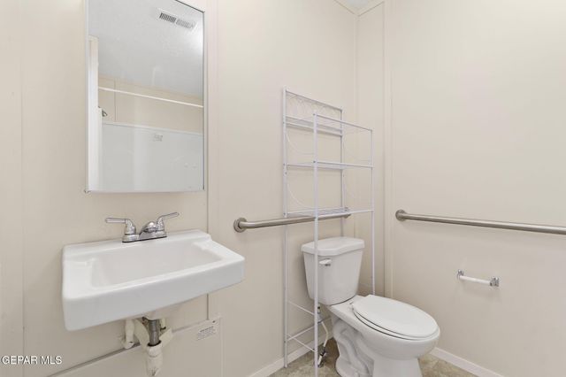 341 PLAZA BONITA Way, Clint, TX 79836