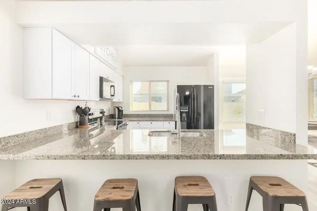 8759 W Grovers Avenue, Peoria, AZ 85382