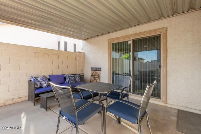 8759 W Grovers Avenue, Peoria, AZ 85382