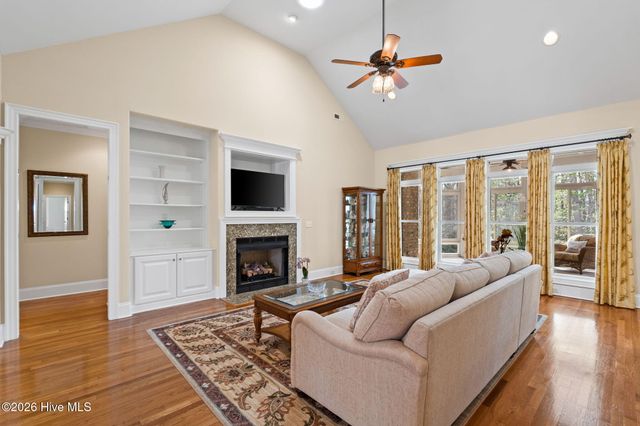 2607 St James Drive SE, Southport, NC 28461