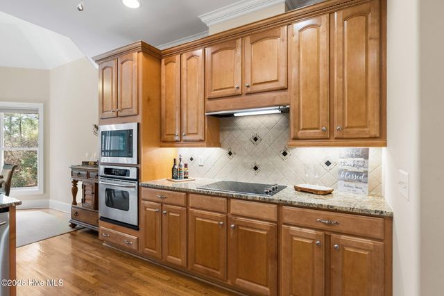 2607 St James Drive SE, Southport, NC 28461