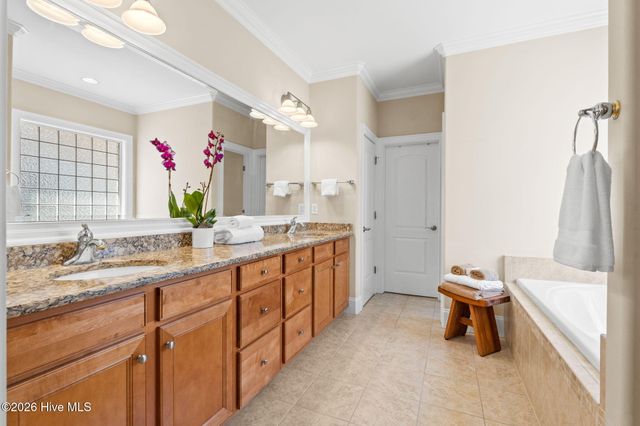 2607 St James Drive SE, Southport, NC 28461