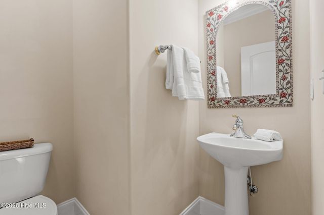 2607 St James Drive SE, Southport, NC 28461