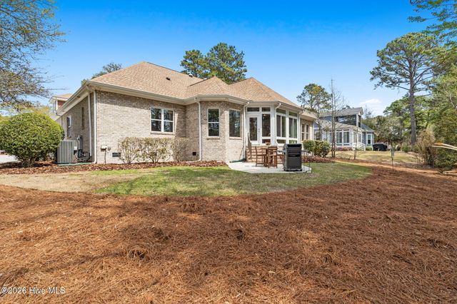 2607 St James Drive SE, Southport, NC 28461