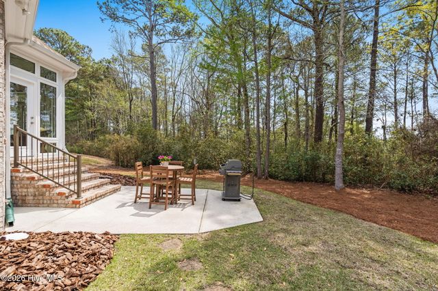 2607 St James Drive SE, Southport, NC 28461