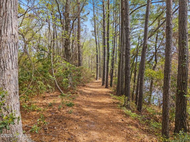 2607 St James Drive SE, Southport, NC 28461