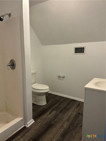 882 Buerger Lane, Seguin, TX 78155