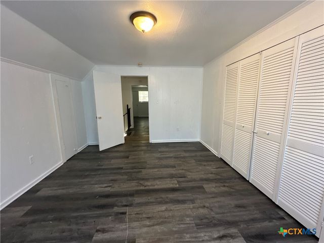 882 Buerger Lane, Seguin, TX 78155