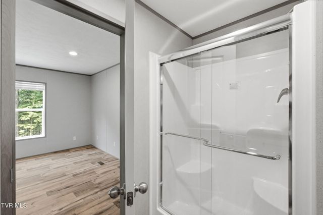 445 Bay Hill Drive, Piney Flats, TN 37686