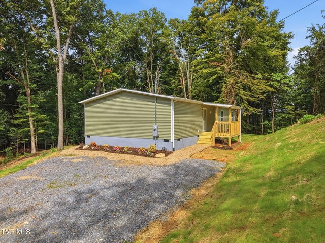 445 Bay Hill Drive, Piney Flats, TN 37686