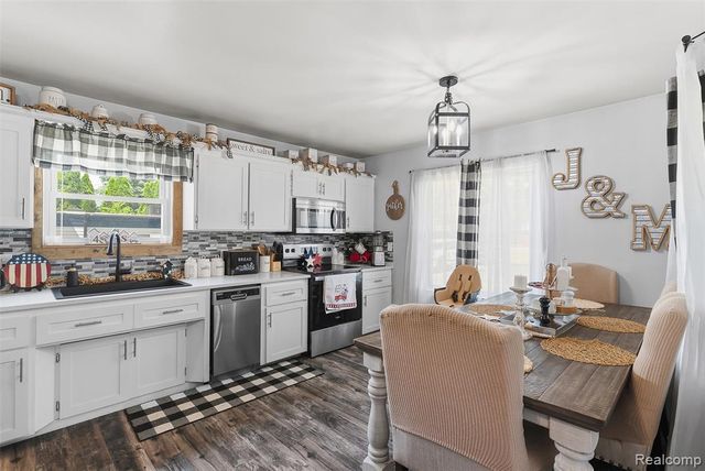8403 Miller Road, Swartz Creek, MI 48473