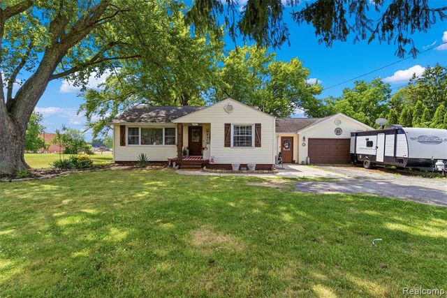 8403 Miller Road, Swartz Creek, MI 48473