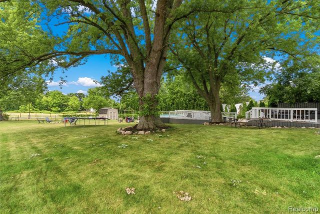 8403 Miller Road, Swartz Creek, MI 48473