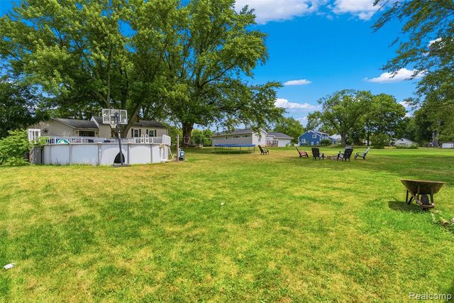 8403 Miller Road, Swartz Creek, MI 48473