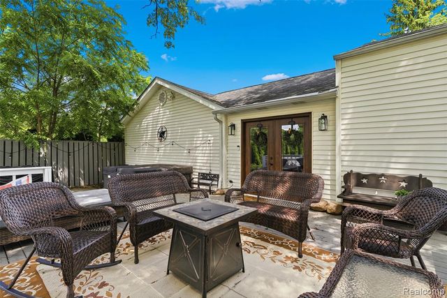 8403 Miller Road, Swartz Creek, MI 48473