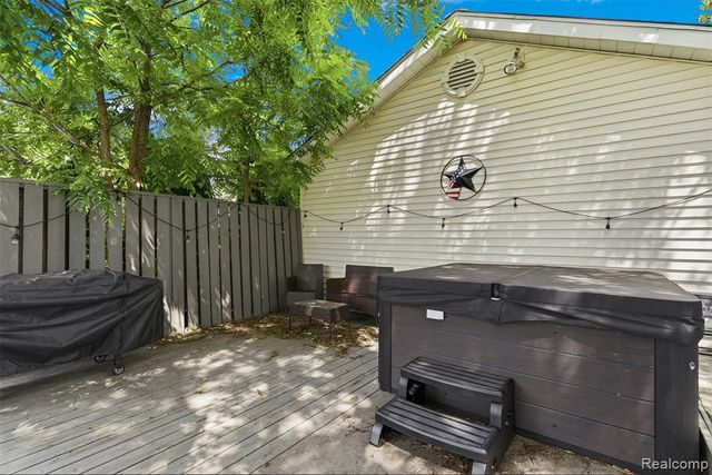 8403 Miller Road, Swartz Creek, MI 48473