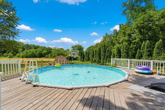 8403 Miller Road, Swartz Creek, MI 48473