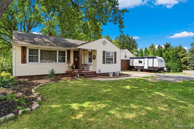 8403 Miller Road, Swartz Creek, MI 48473