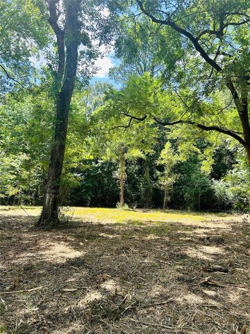 50 G Jock Street, Livingston, TX 77351