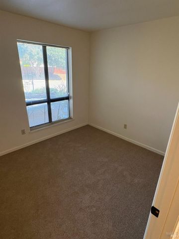 128 W Seaview Dr, Benicia, CA 94510