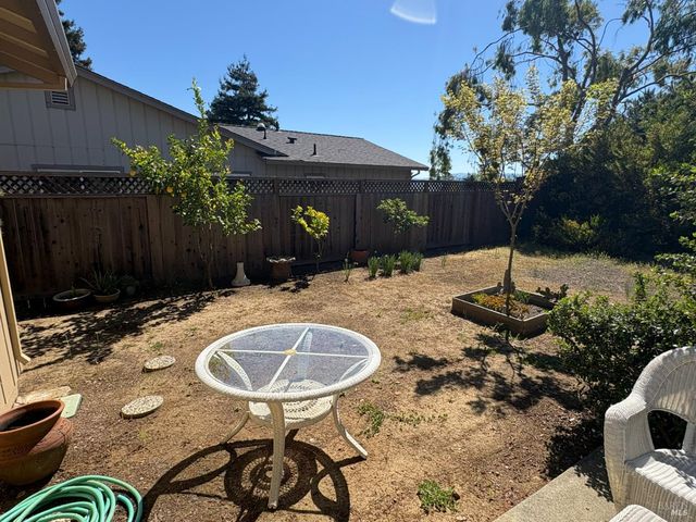 128 W Seaview Dr, Benicia, CA 94510